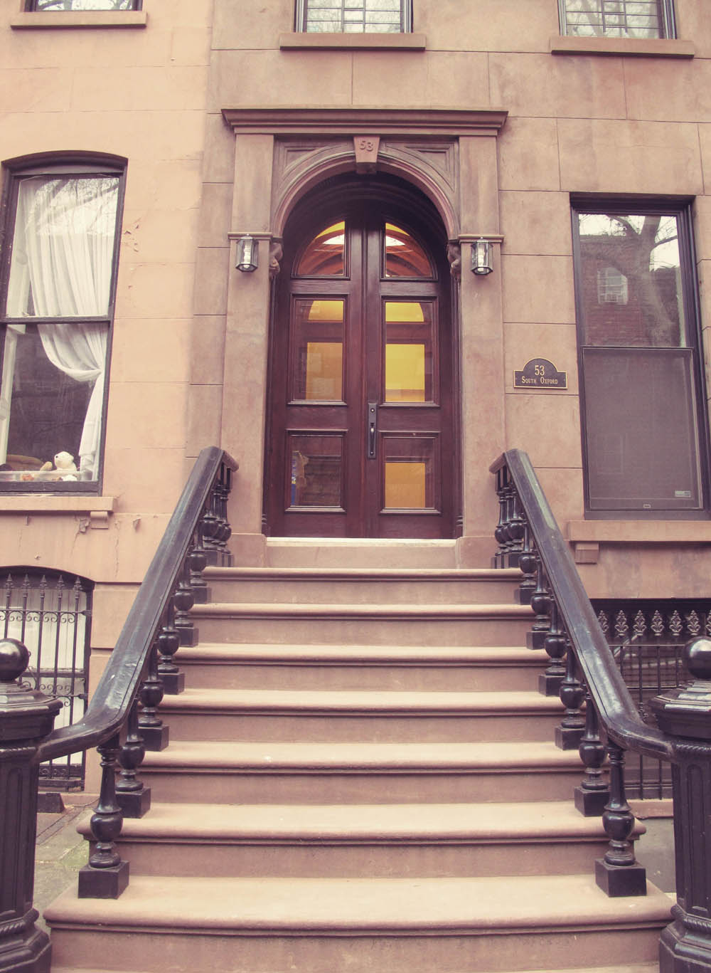 brownstone-stoop1.jpg