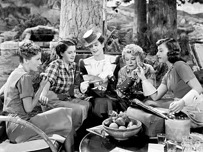a divorcee scene from "The Women"