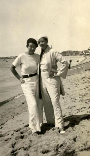 Djuna & Thelma in the 20's in the South of France