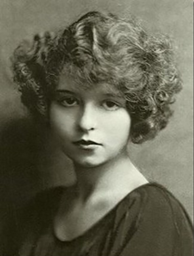 Mae West in her teen years. 