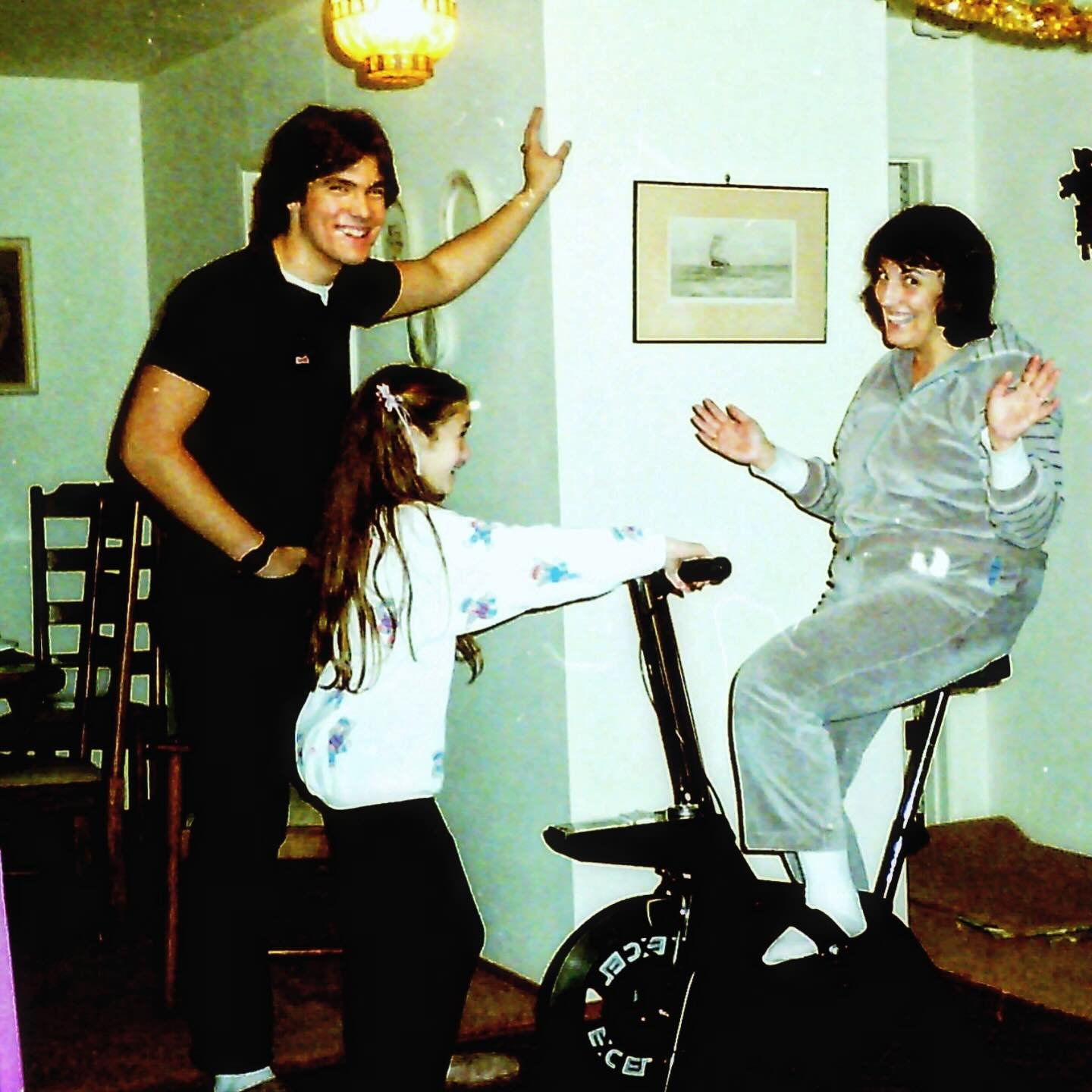 Happy Birthday @wwcad_awesome - #lindatejadakincaid on Christmas Day with an early model of a Pelaton. Probably took them a decade to get rid of it and she probably used it for a week. ❤️BrianHK