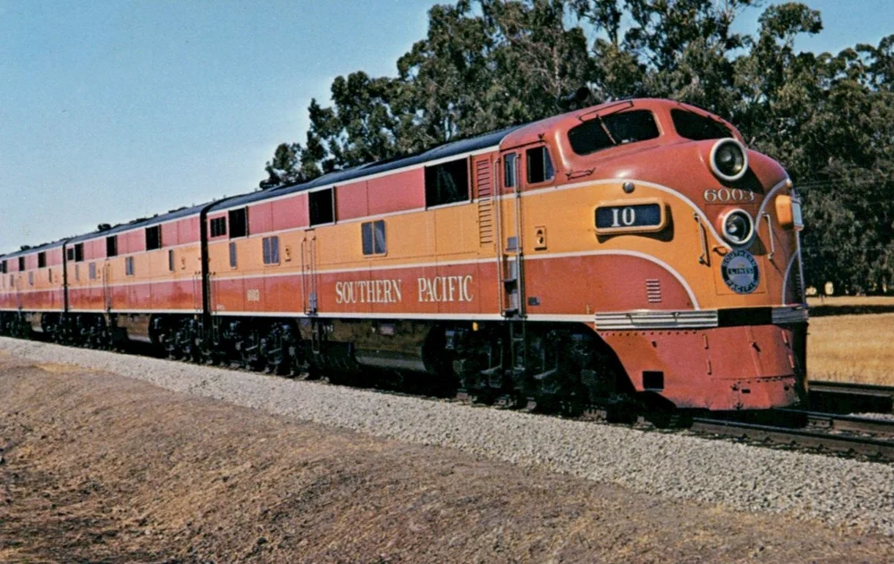 Southern_Pacific_Shasta_Daylight_circa_1949.JPG