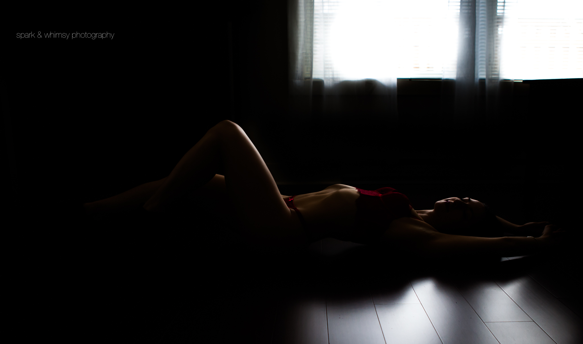 Boudoir silhouette | Boudoir Photography Victoria BC