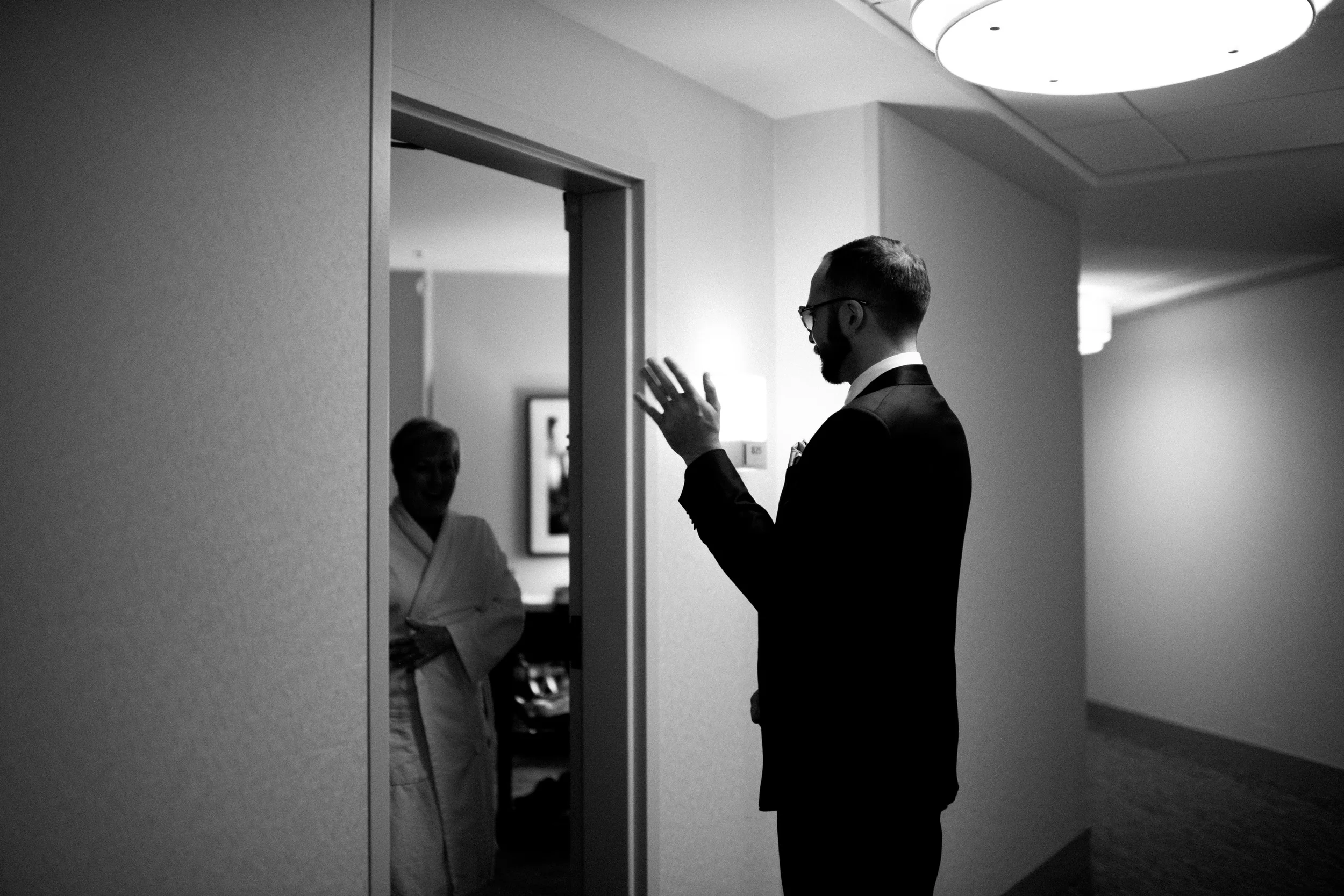 Twin Cities Mill City Museum Summer Wedding by NYLONSADDLE Photography