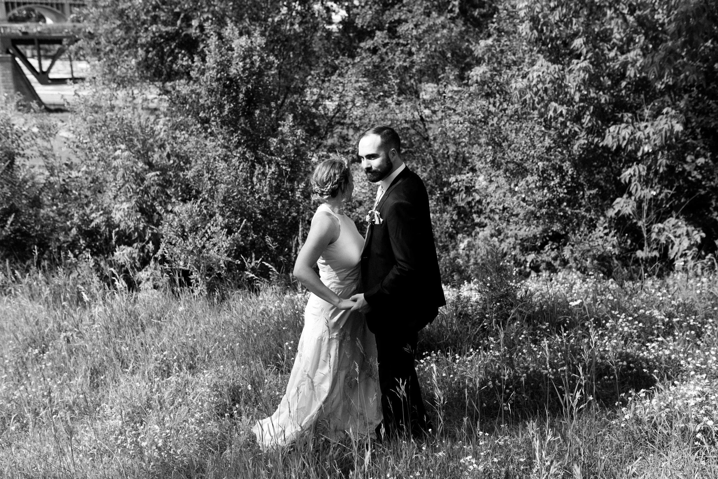 Twin Cities Mill City Museum Summer Wedding by NYLONSADDLE Photography