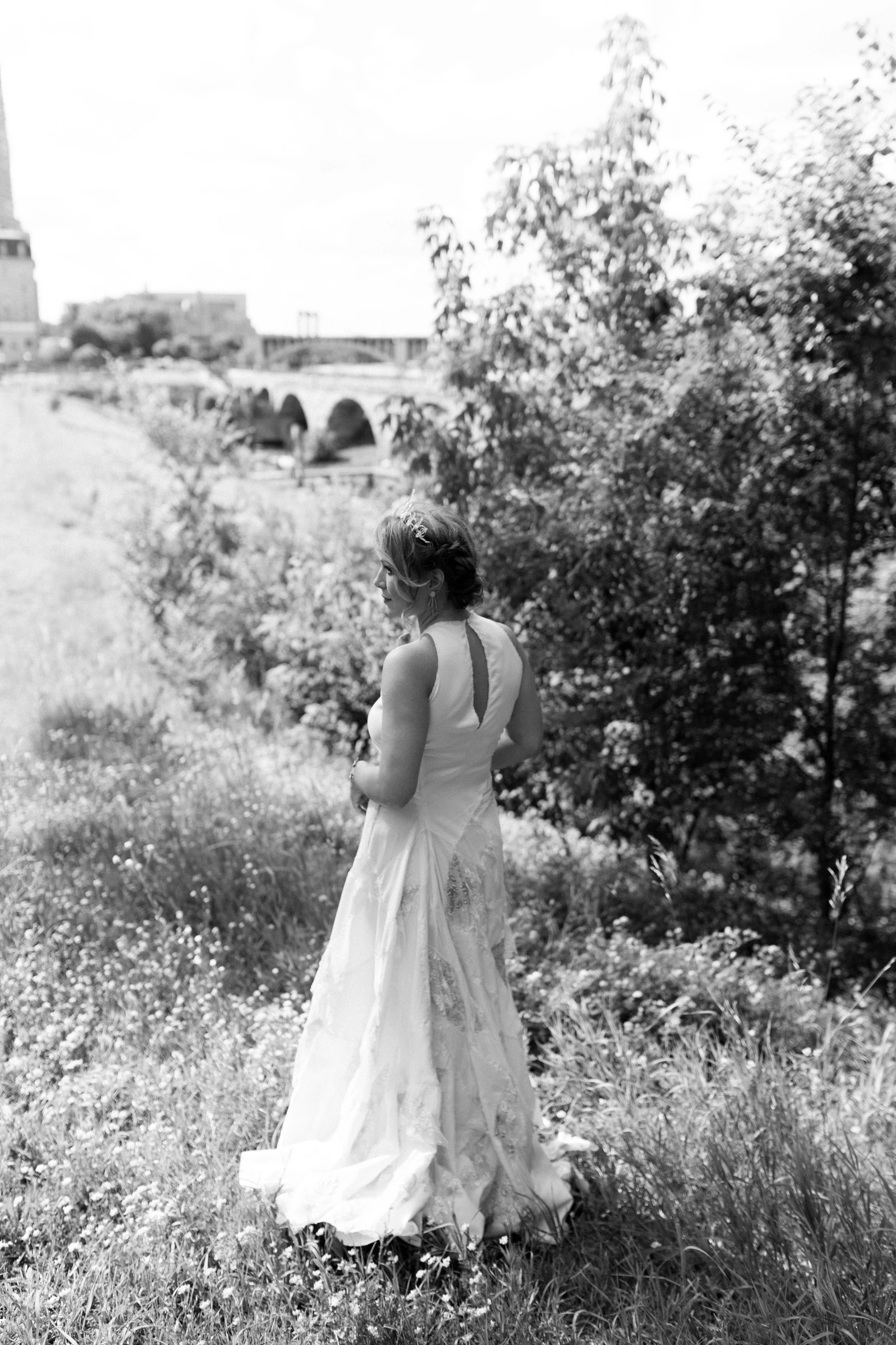 Twin Cities Mill City Museum Summer Wedding by NYLONSADDLE Photography