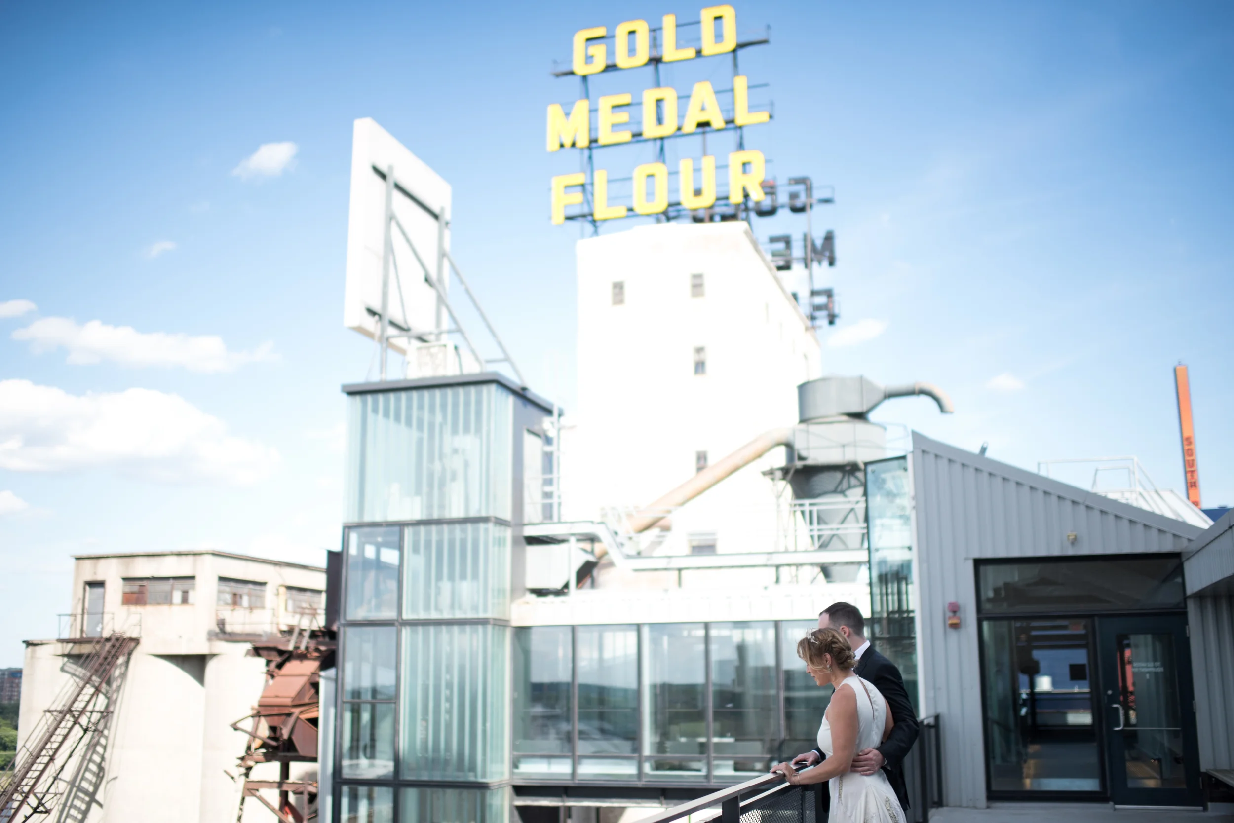 Twin Cities Mill City Museum Summer Wedding by NYLONSADDLE Photography