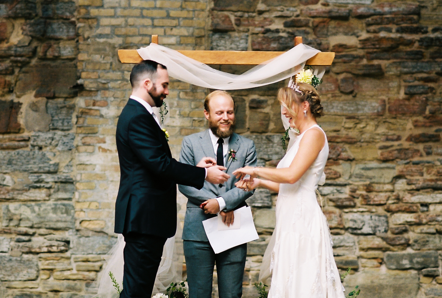 Twin Cities Mill City Museum Summer Wedding by NYLONSADDLE Photography