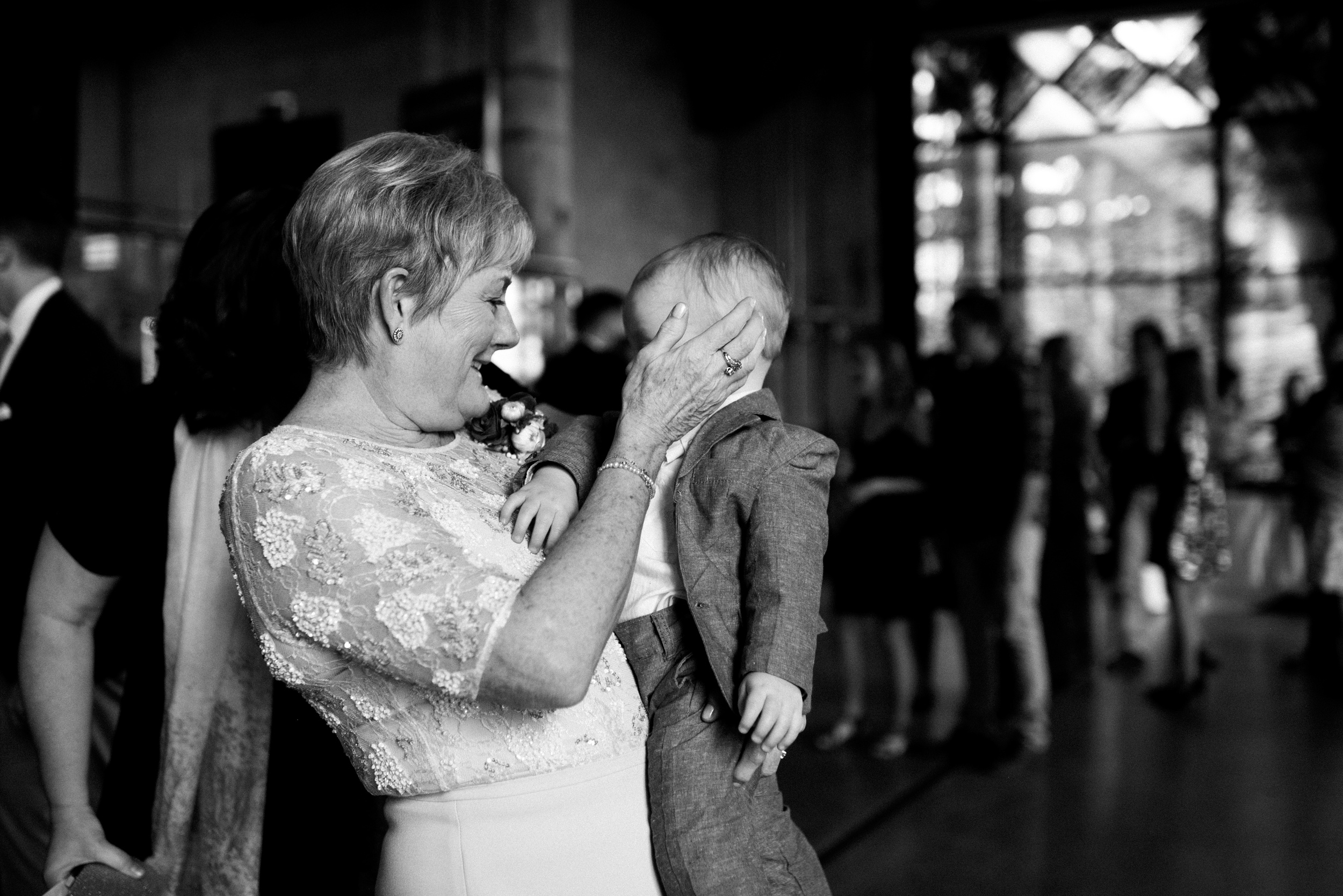 Twin Cities Mill City Museum Summer Wedding by NYLONSADDLE Photography