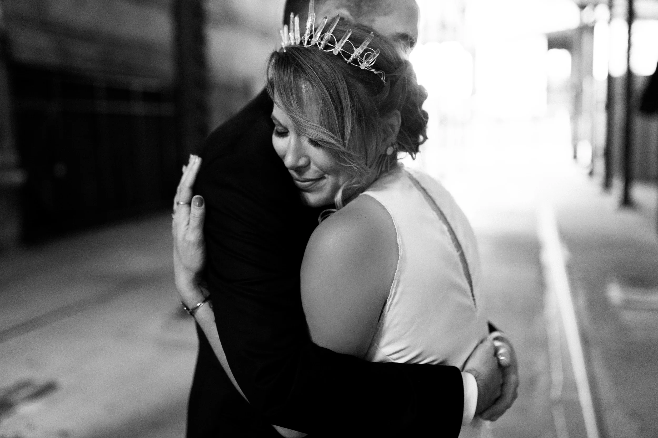 Twin Cities Mill City Museum Summer Wedding by NYLONSADDLE Photography I Capturing real images to tell love stories