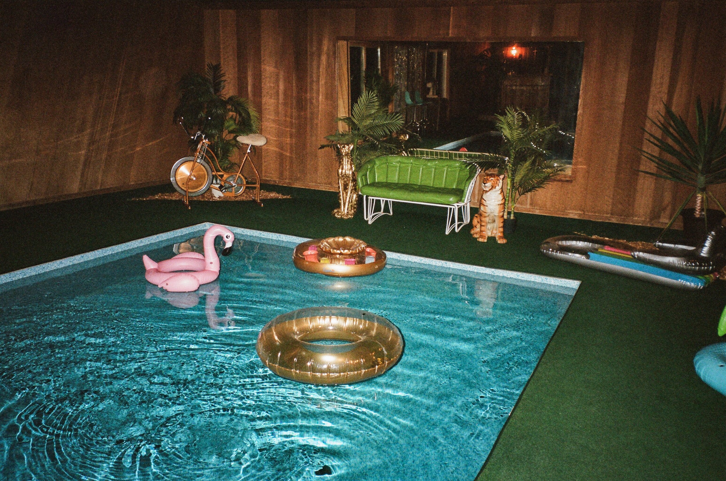 grandpas-pool-house-x-nylonsaddle-analog-2021-82.jpg