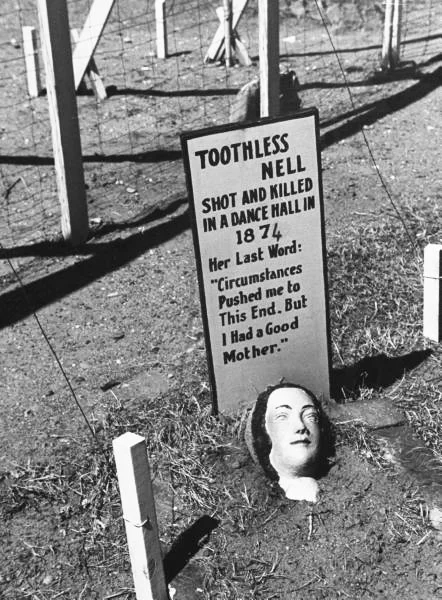 grave.jpg