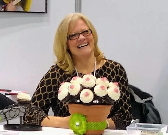 Lizzy March 2017 Housewares Show.jpg