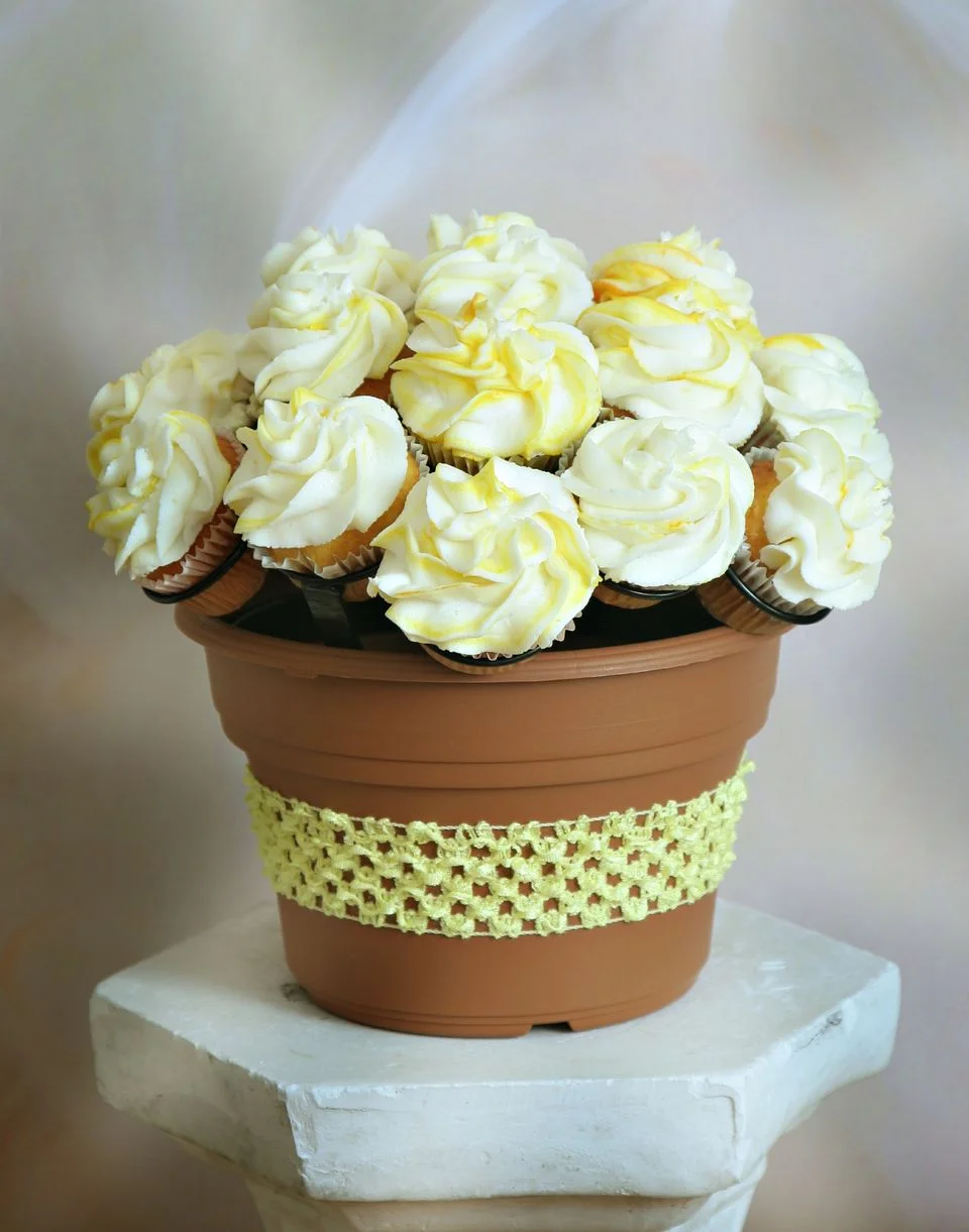 yello bouquet 3 (2).jpg