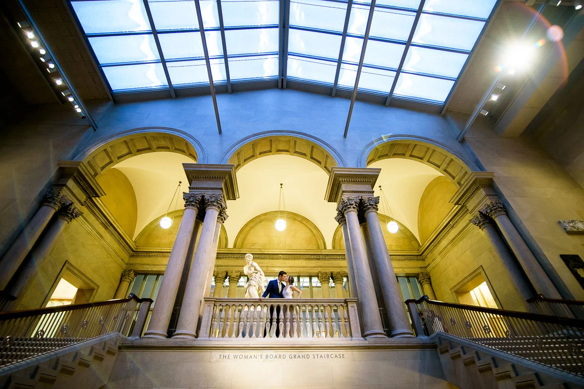 Bridal photo in the atrium of the Art Institute of Chicago. 
