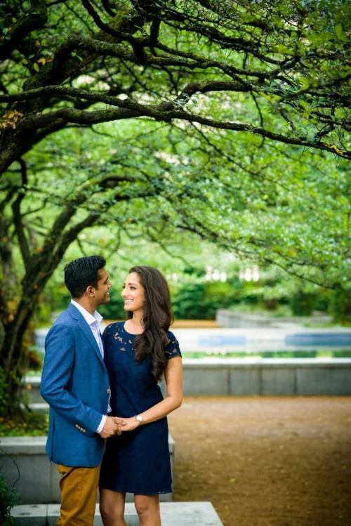Chicago engagement session at the Art Institute South Gardens. 