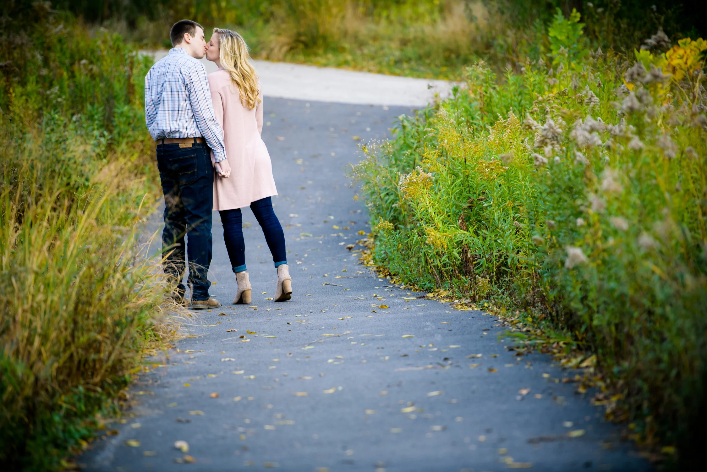 Engagement session at the Chicago Theater, Chicago Riverwalk, Lincoln Park and lakefront skyline. 