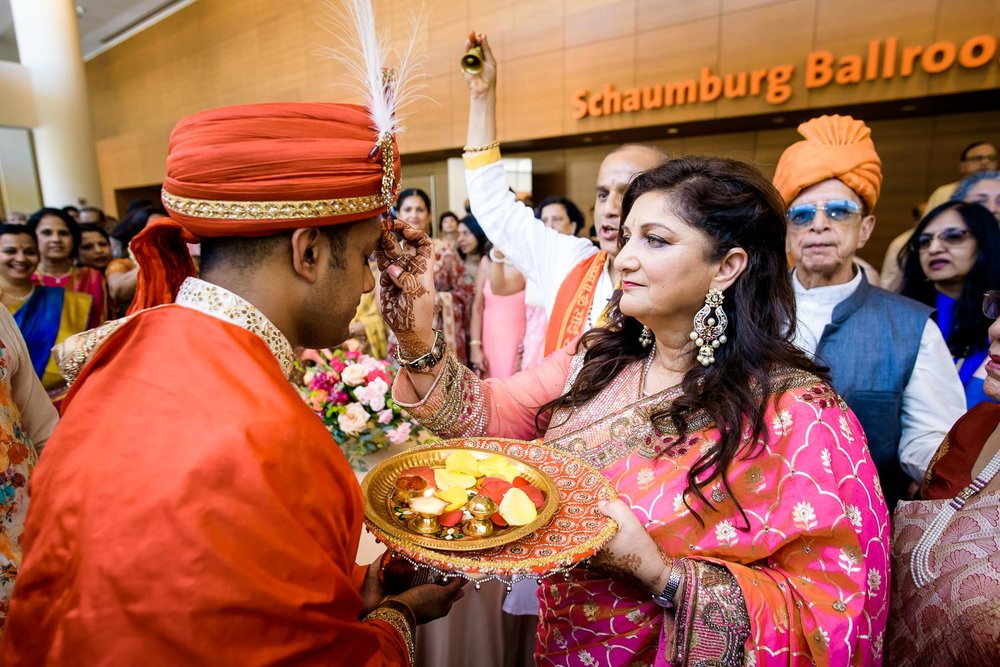 Milni ceremony during a Renaissance Schaumburg Convention Center Indian wedding.