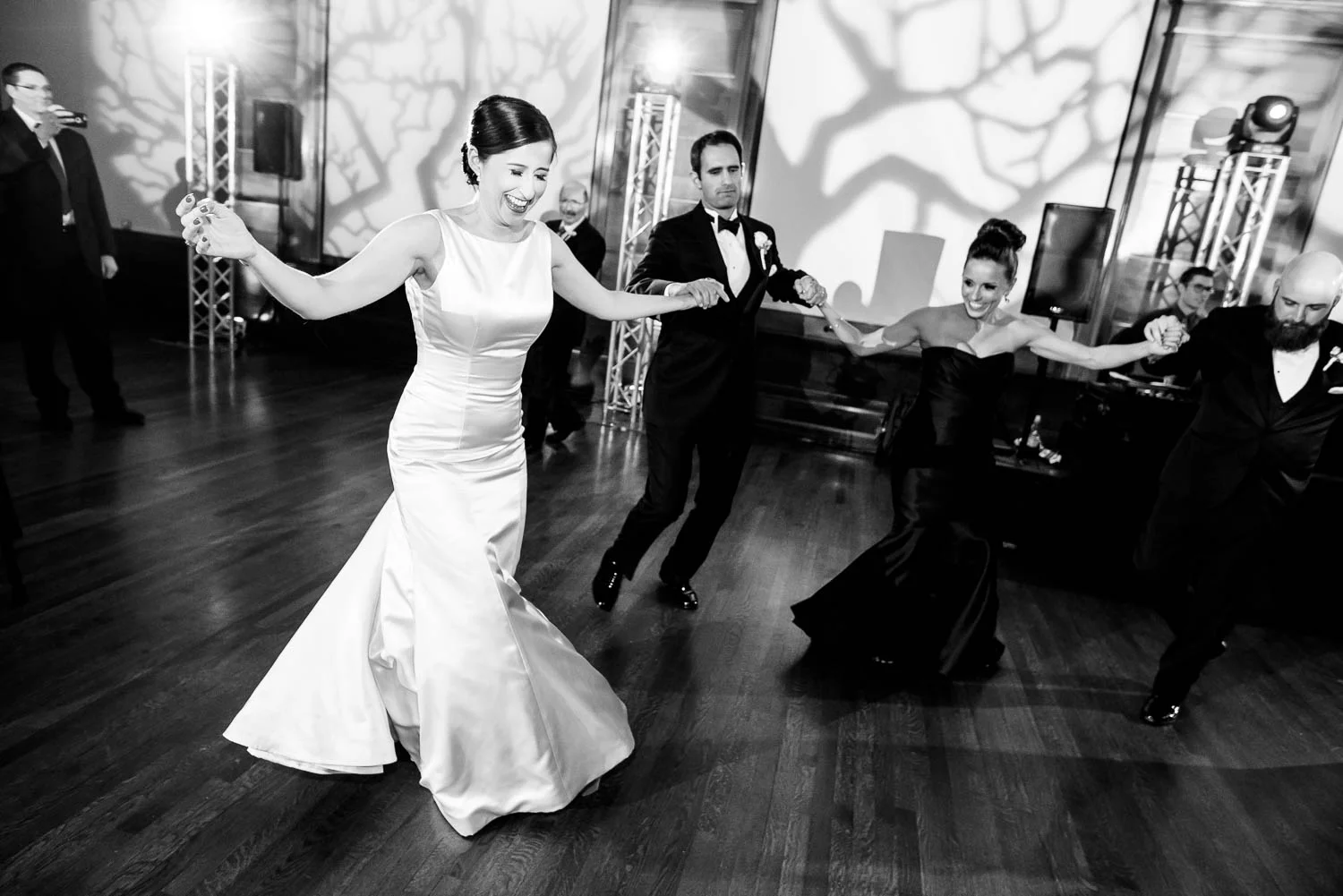 Art Institute of Chicago wedding in the Stock Exchange Room.