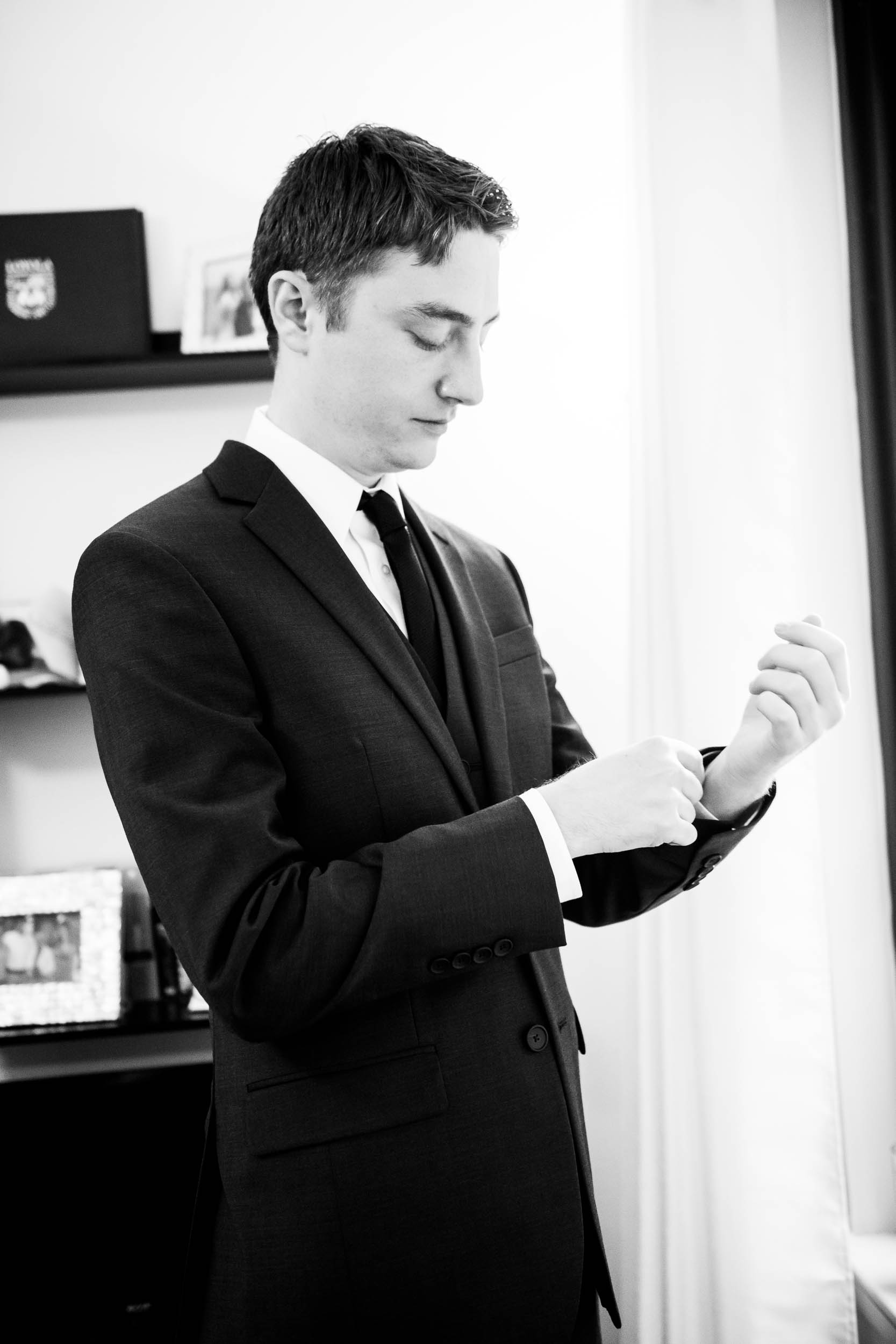 Groom getting ready during a Newberry Library Chicago wedding.