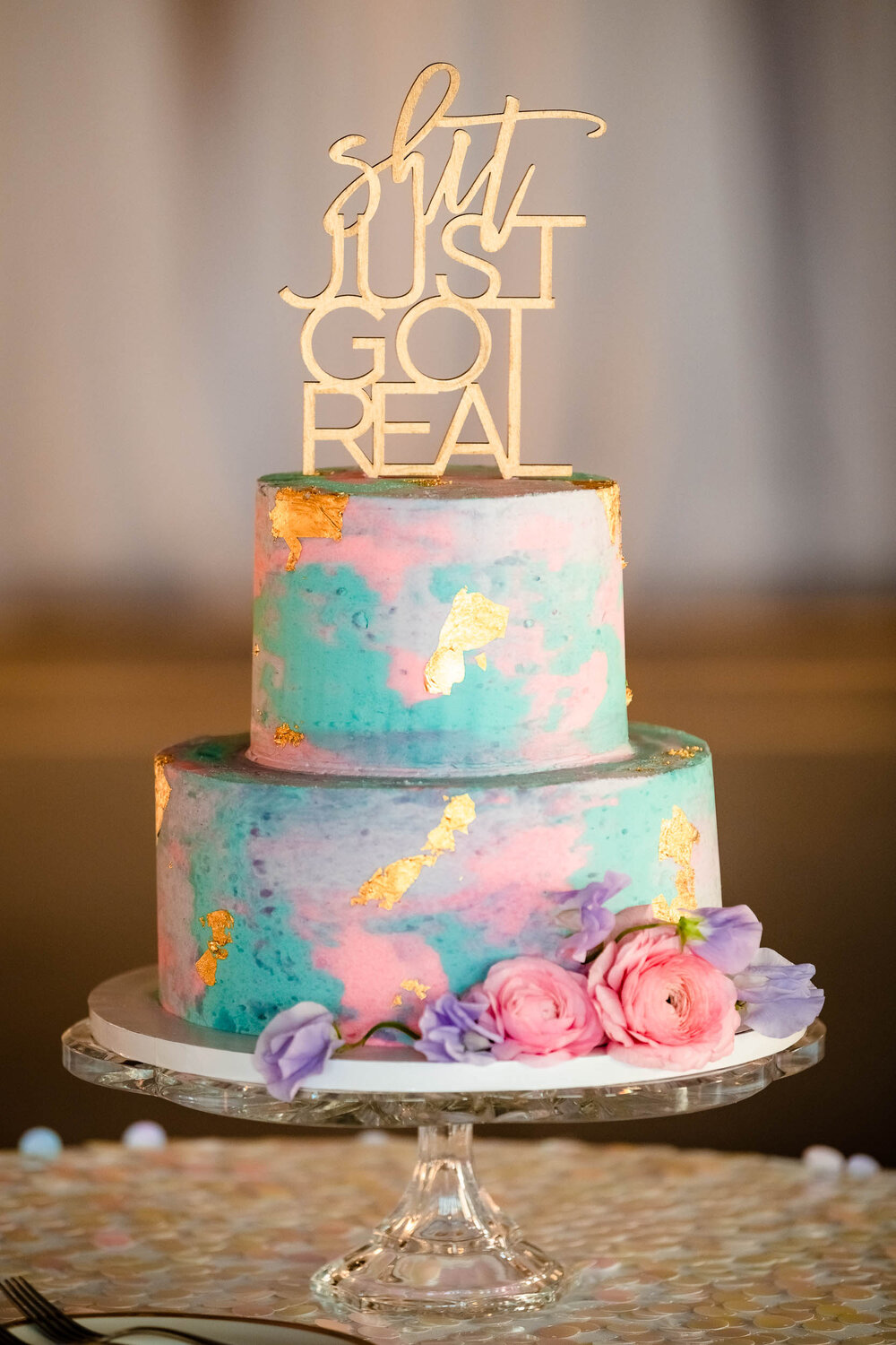 Wedding cake detail photo at the Stockhouse: Chicago wedding photographs by J. Brown Photography.