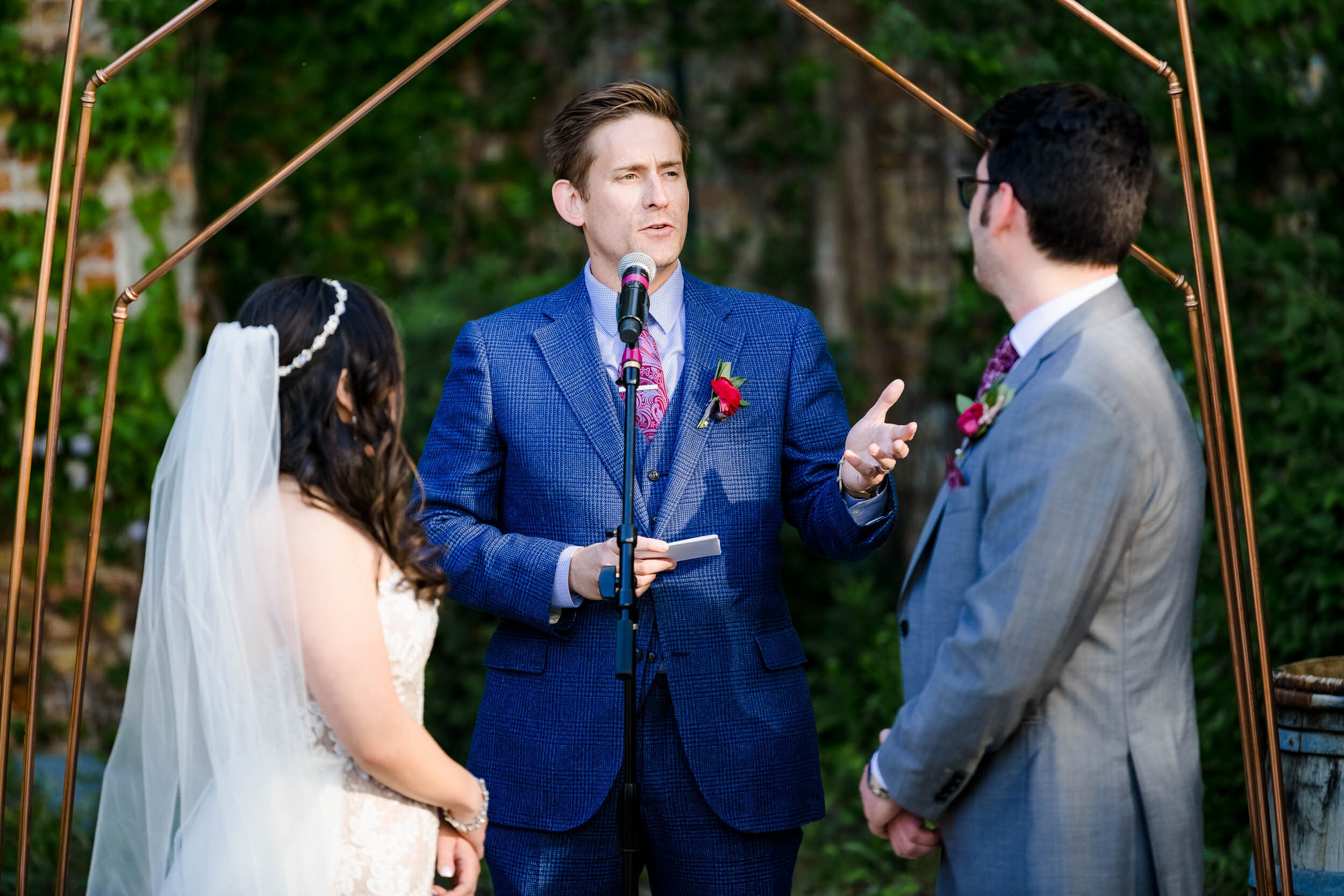 Chicago Wedding Photographer | City Winery | J. Brown Photography | officiant performs the wedding ceremony.
