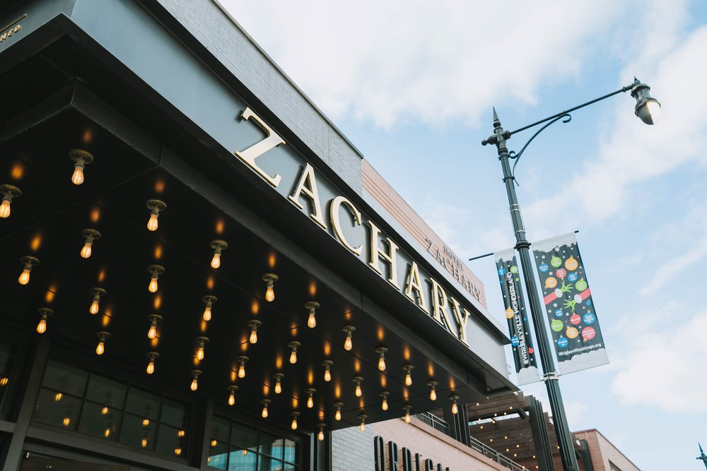 Chicago Wedding Photographer | Ravenswood Event Center | J. Brown Photography | outside photo of Hotel Zachary