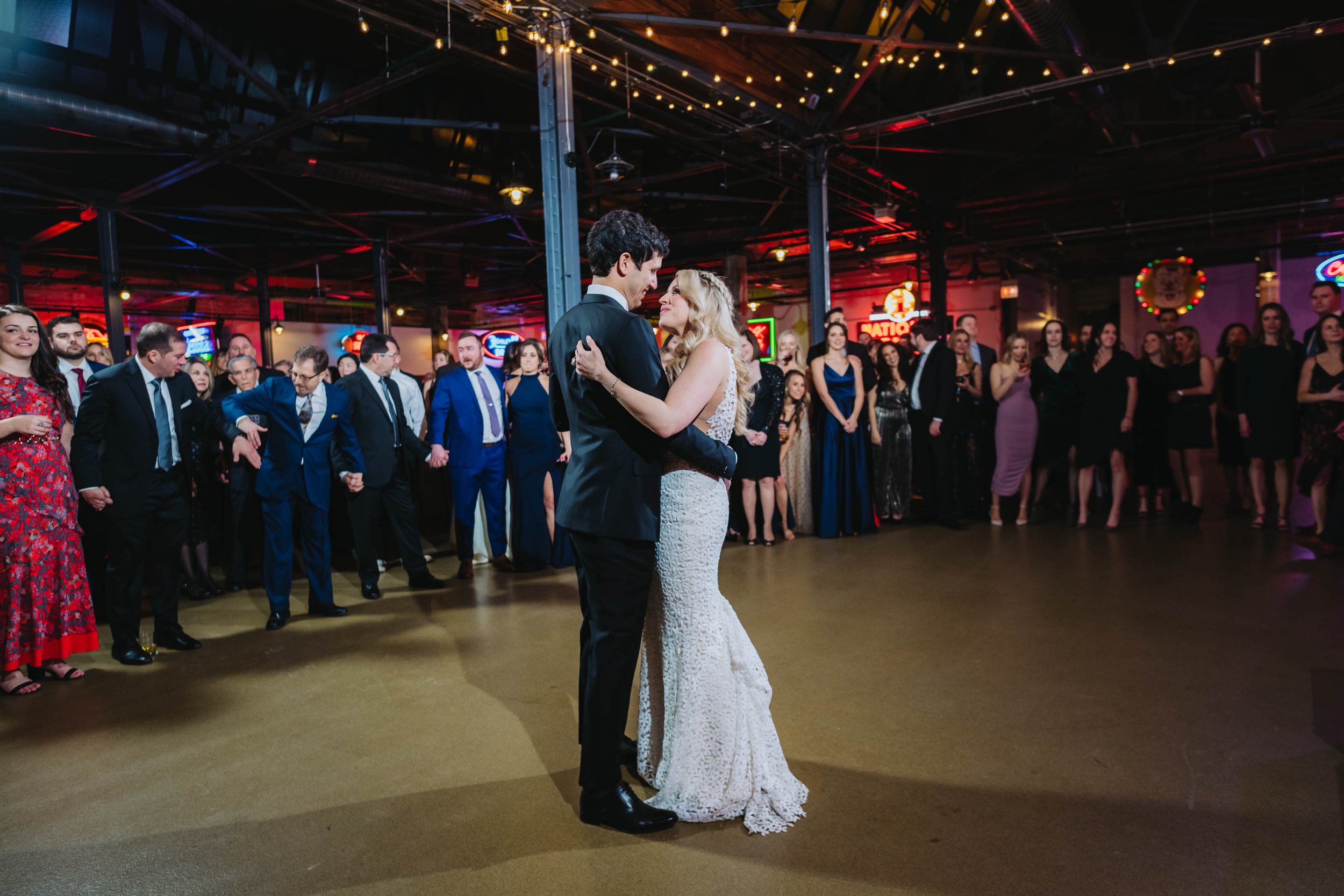 Chicago Wedding Photographer | Ravenswood Event Center | J. Brown Photography | bride and groom first dance