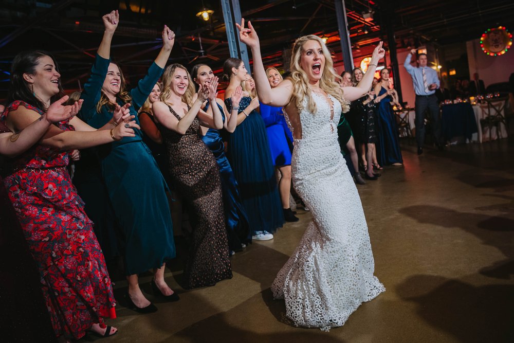 Chicago Wedding Photographer | Ravenswood Event Center | J. Brown Photography | bride on the dance floor