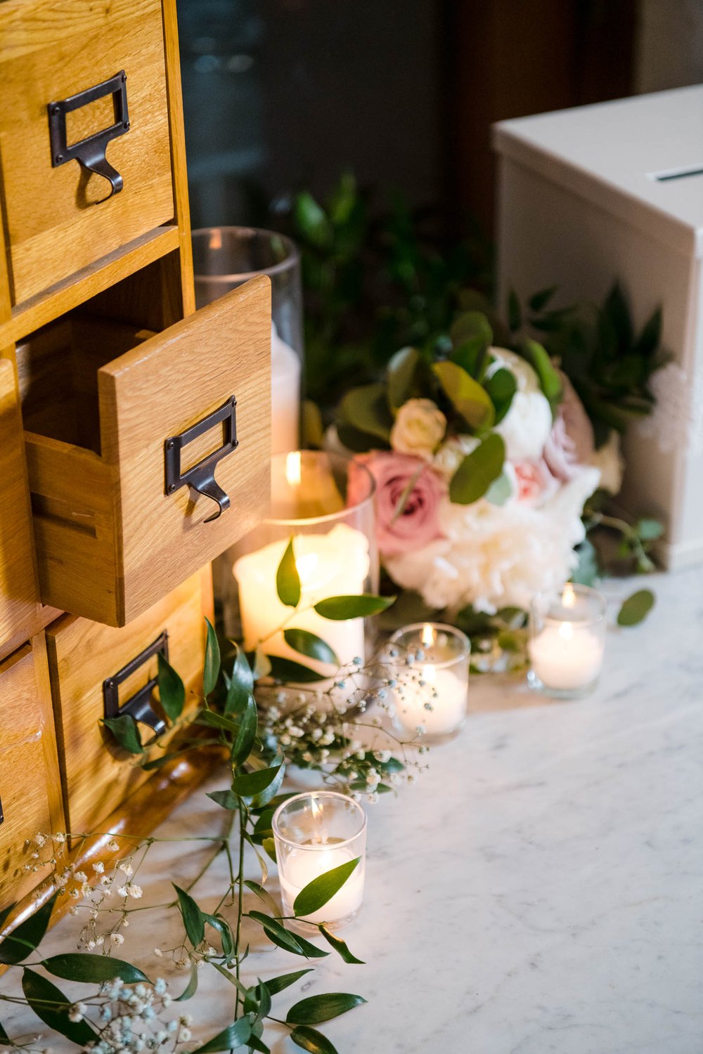 Chicago Wedding Photographer | Newberry Library | J. Brown Photography | reception detail photo.