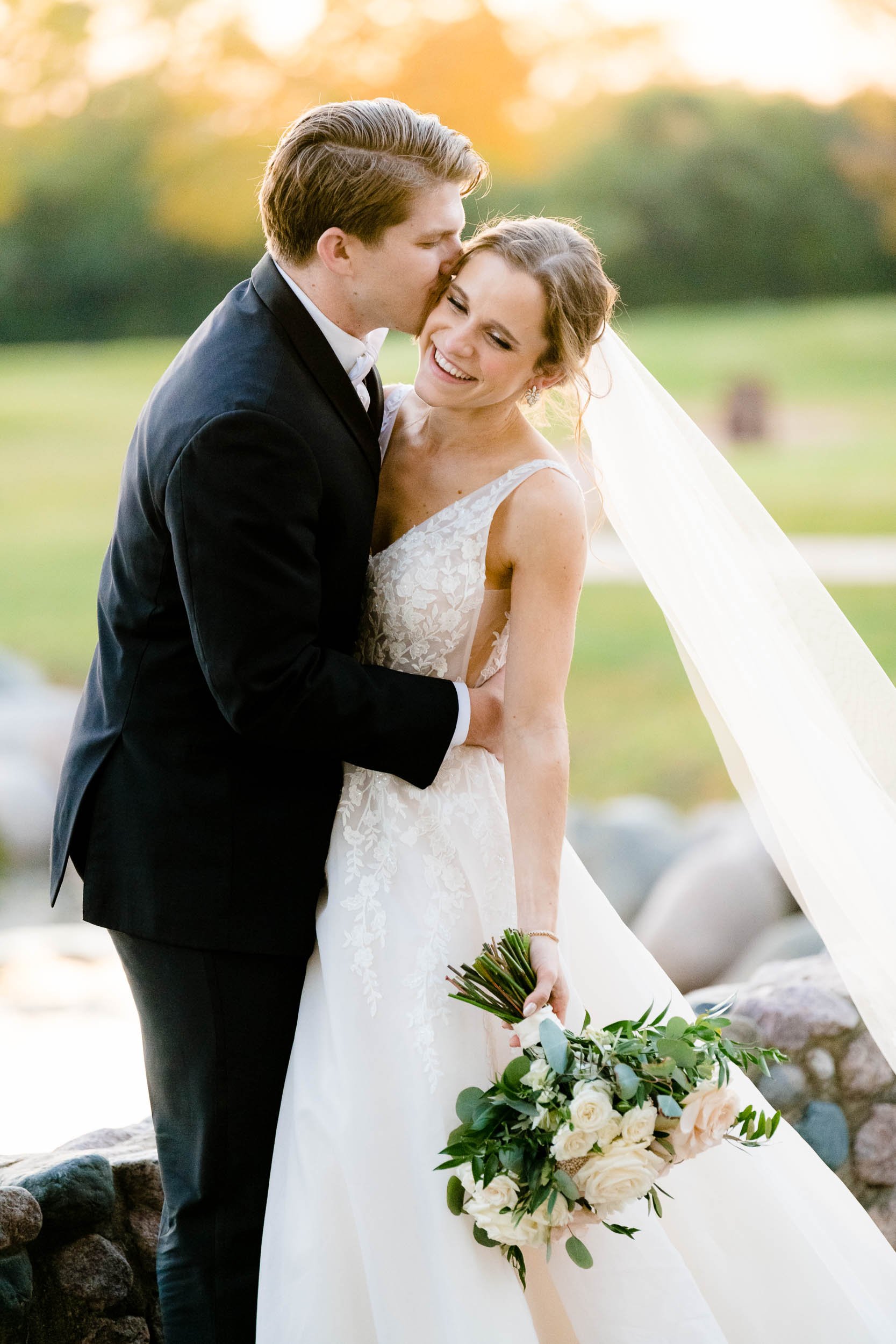 Park Ridge Country Club | Outdoor Wedding Portrait | Chicago IL