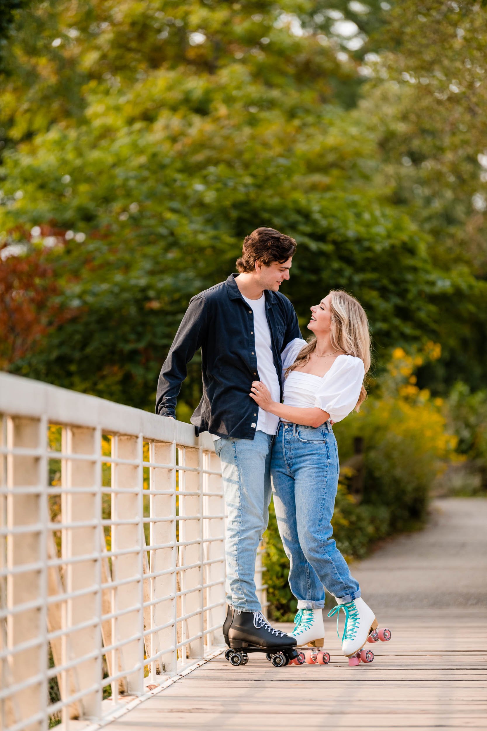 Lincoln Park Nature Museum | Roller Skate Engagement Session | Chicago IL