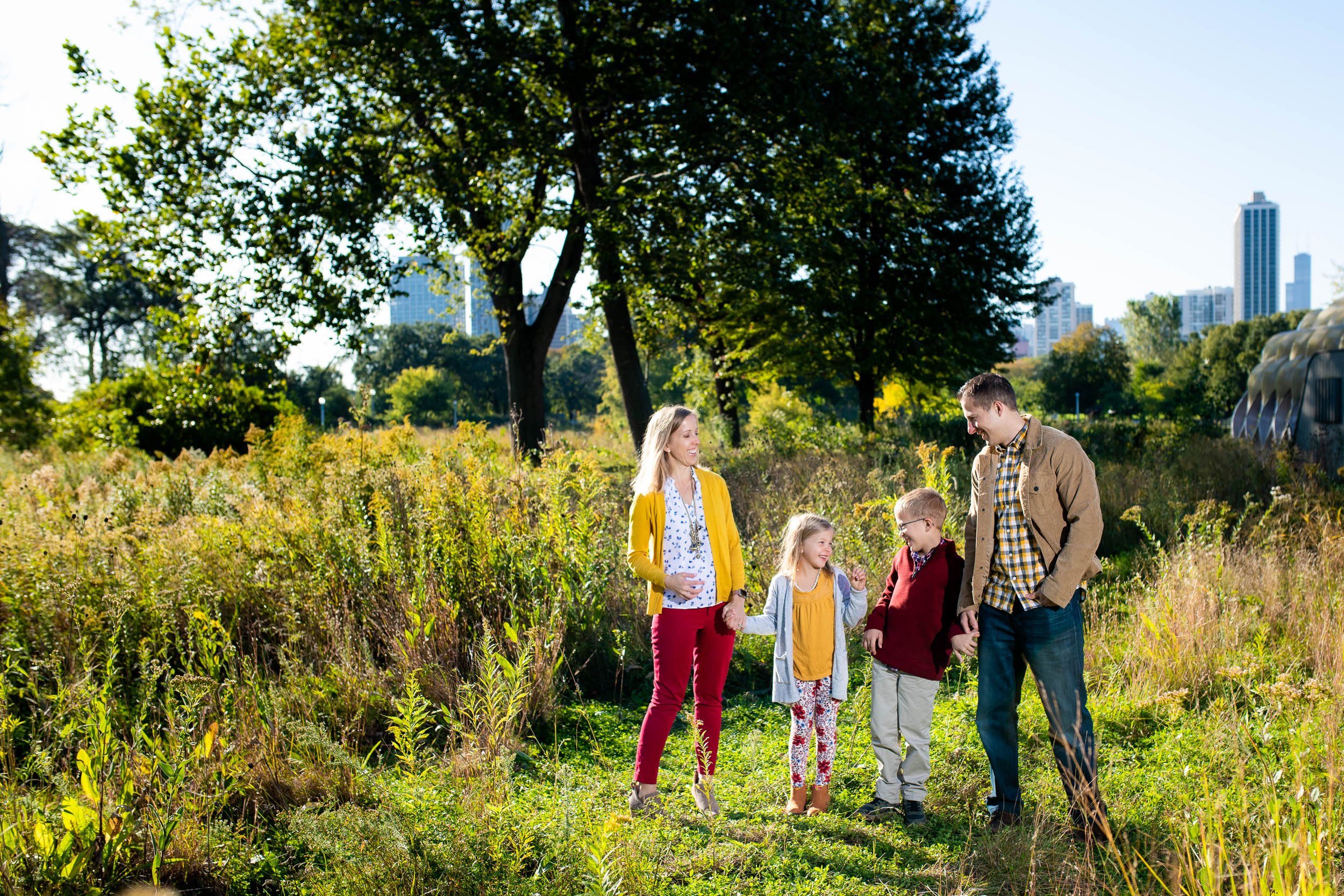 Lincoln park Nature Boardwalk | Outdoor Family Portraits | Chicago IL