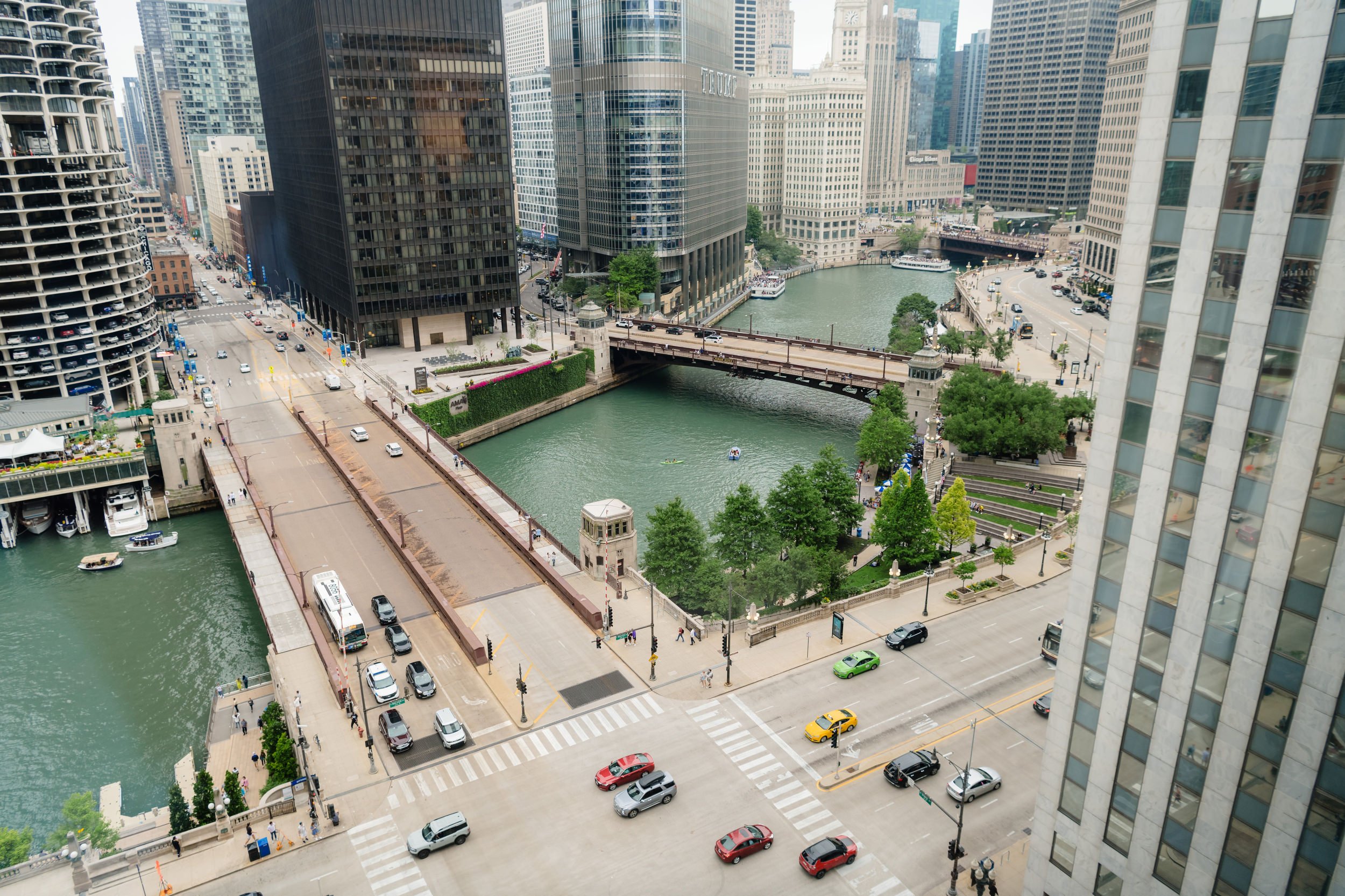 Renaissance Chicago Downtown | View of Chicago River | Chicago IL