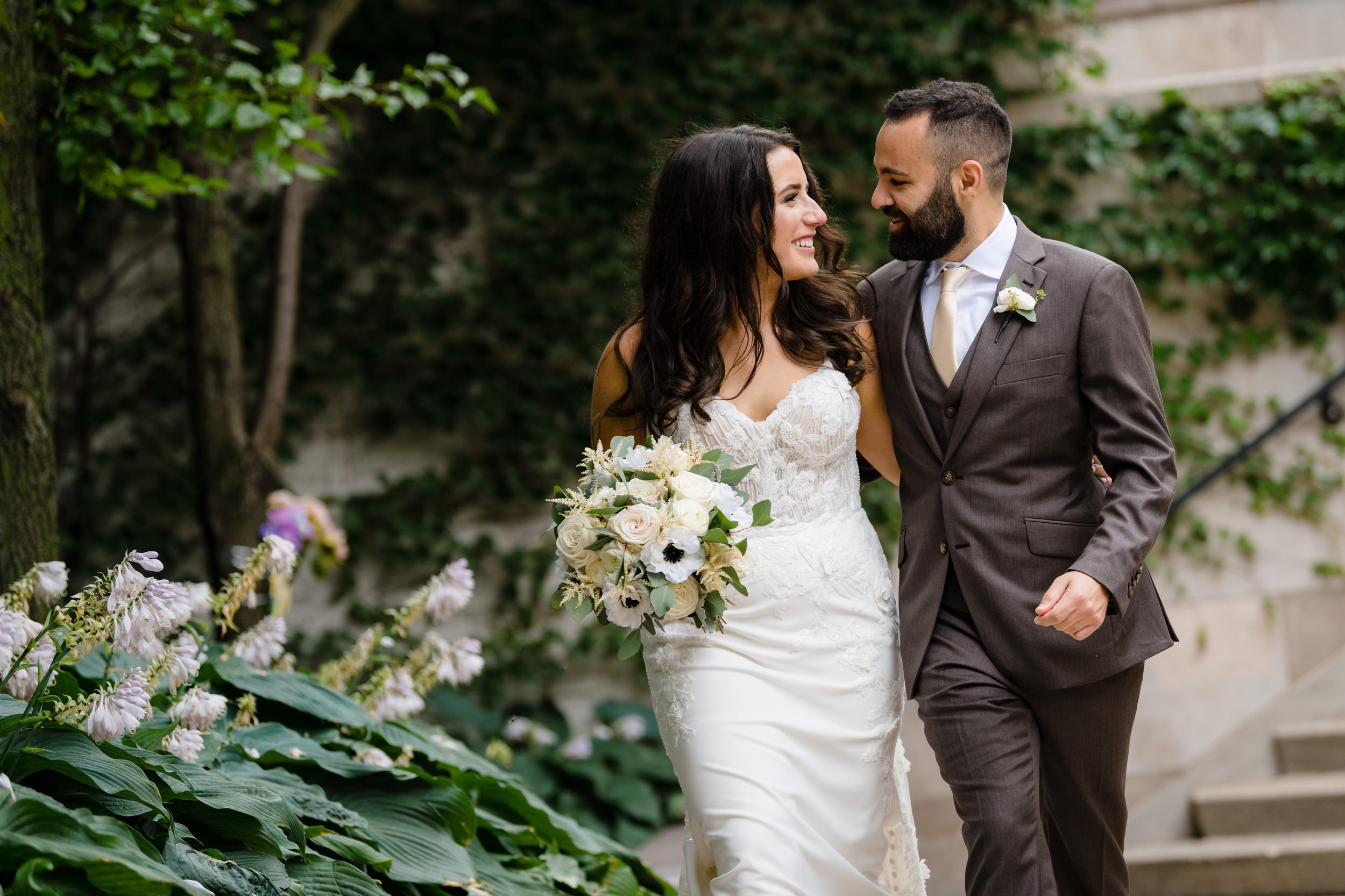 Chicago Riverwalk | Outdoor Wedding Photos | Chicago IL