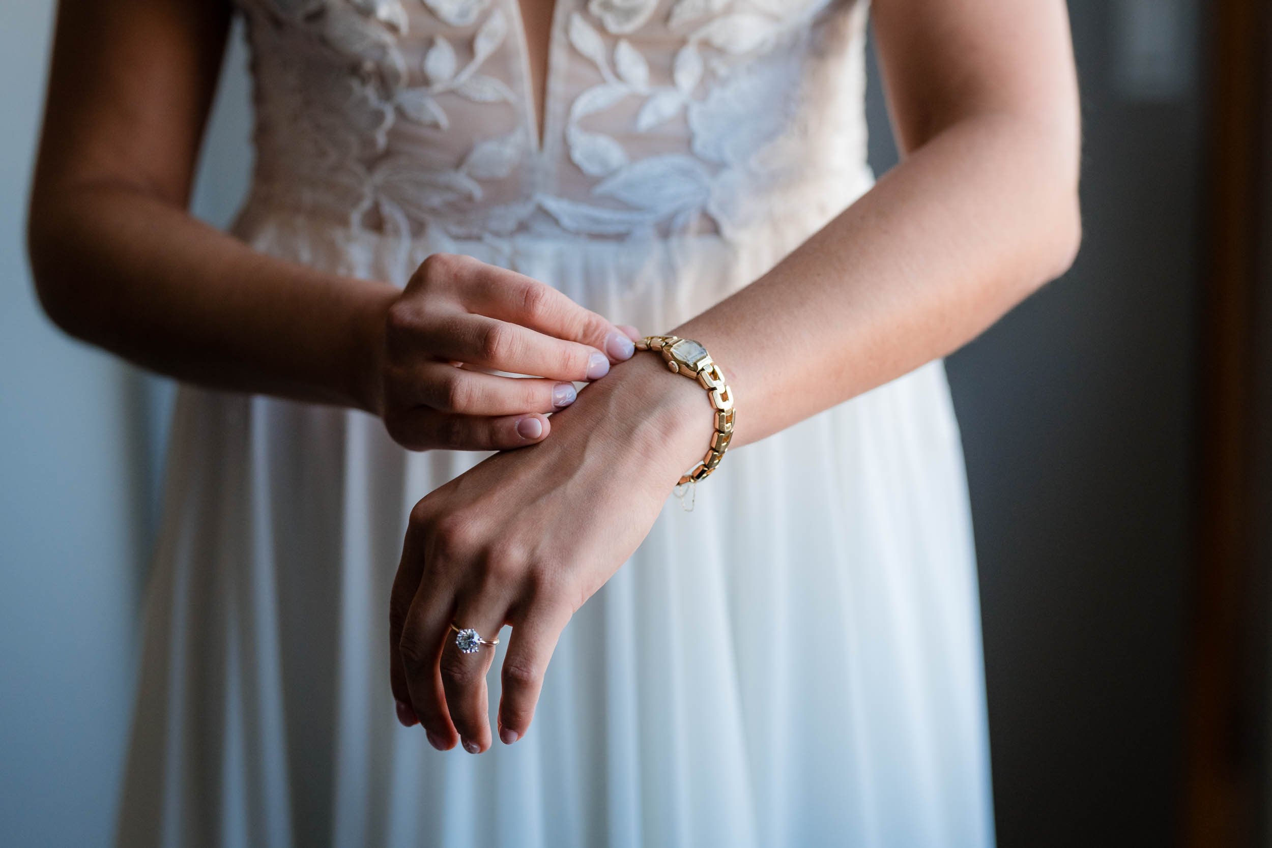 Bridgeport Art Center | Bride Getting Ready | Chicago IL