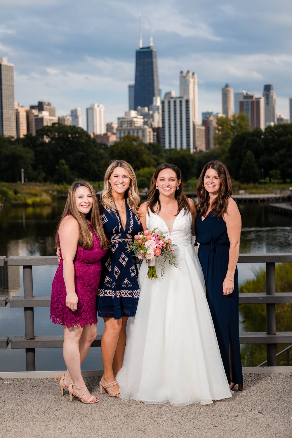 Lincoln Park | Outdoor Wedding Photos | Chicago IL