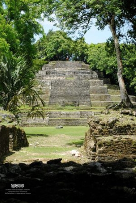 CC Lamanai temple.jpg