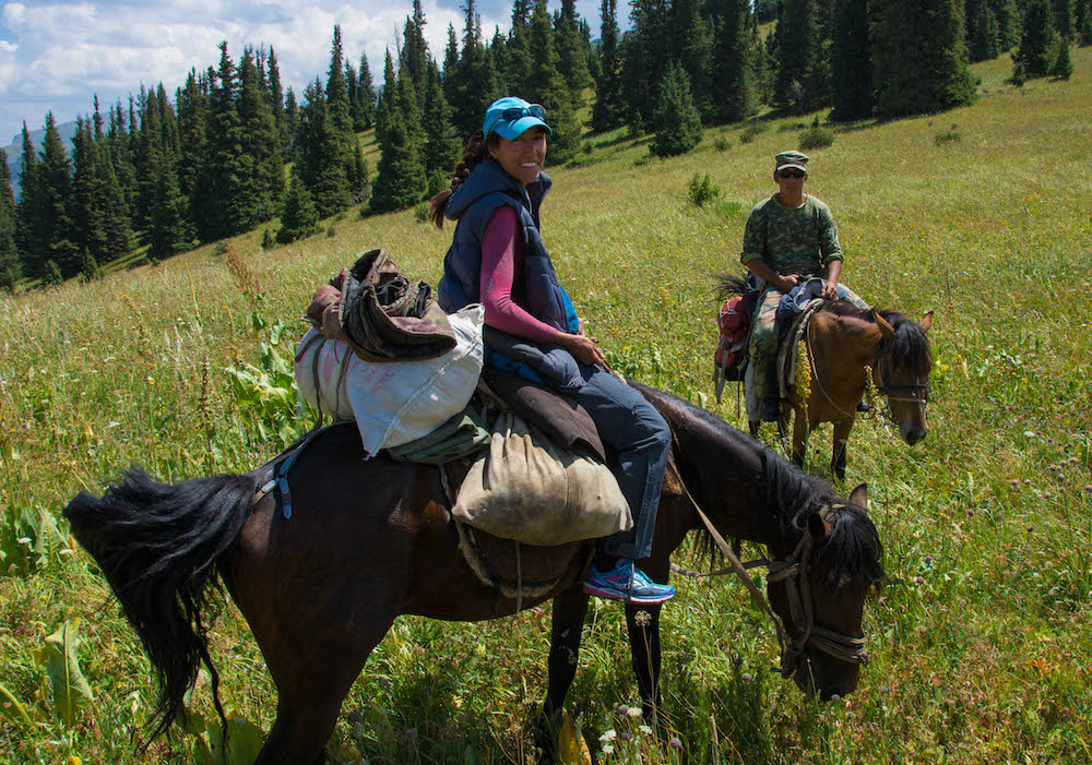 Randonnée équestre dans la réserve de Naryn (Kirghizistan)