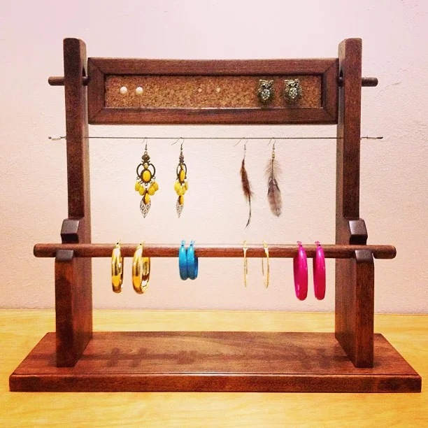 EARRING RACK