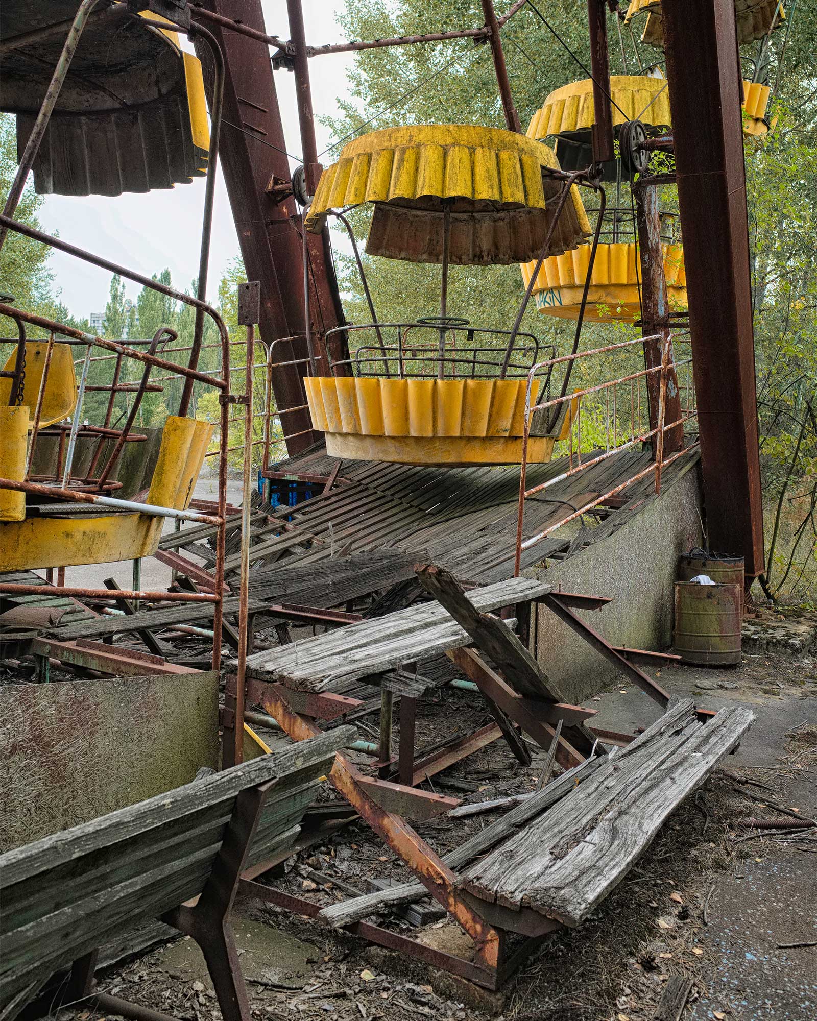 068_chernobyl_AmusementPark_w.jpg