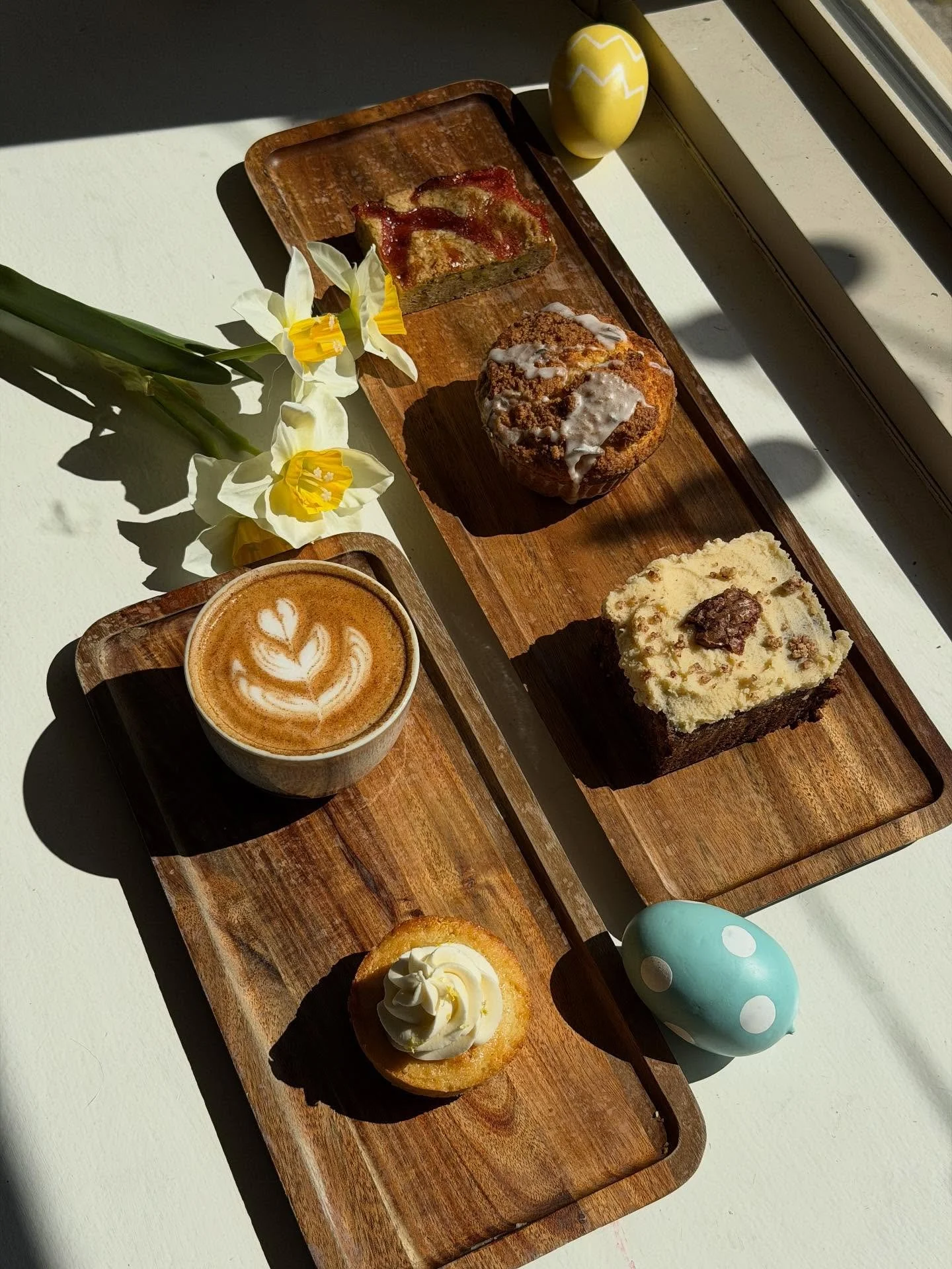 The perfect way to start your spring! 🌸🌷

Strawberry pistachio blondie
Orange cardamom muffin
Carrot cake
Lemon mascarpone olive oil tea cake

Which one are we trying first?
