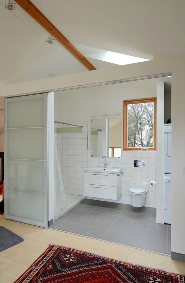 Portland bike ADU - bathroom sliders open