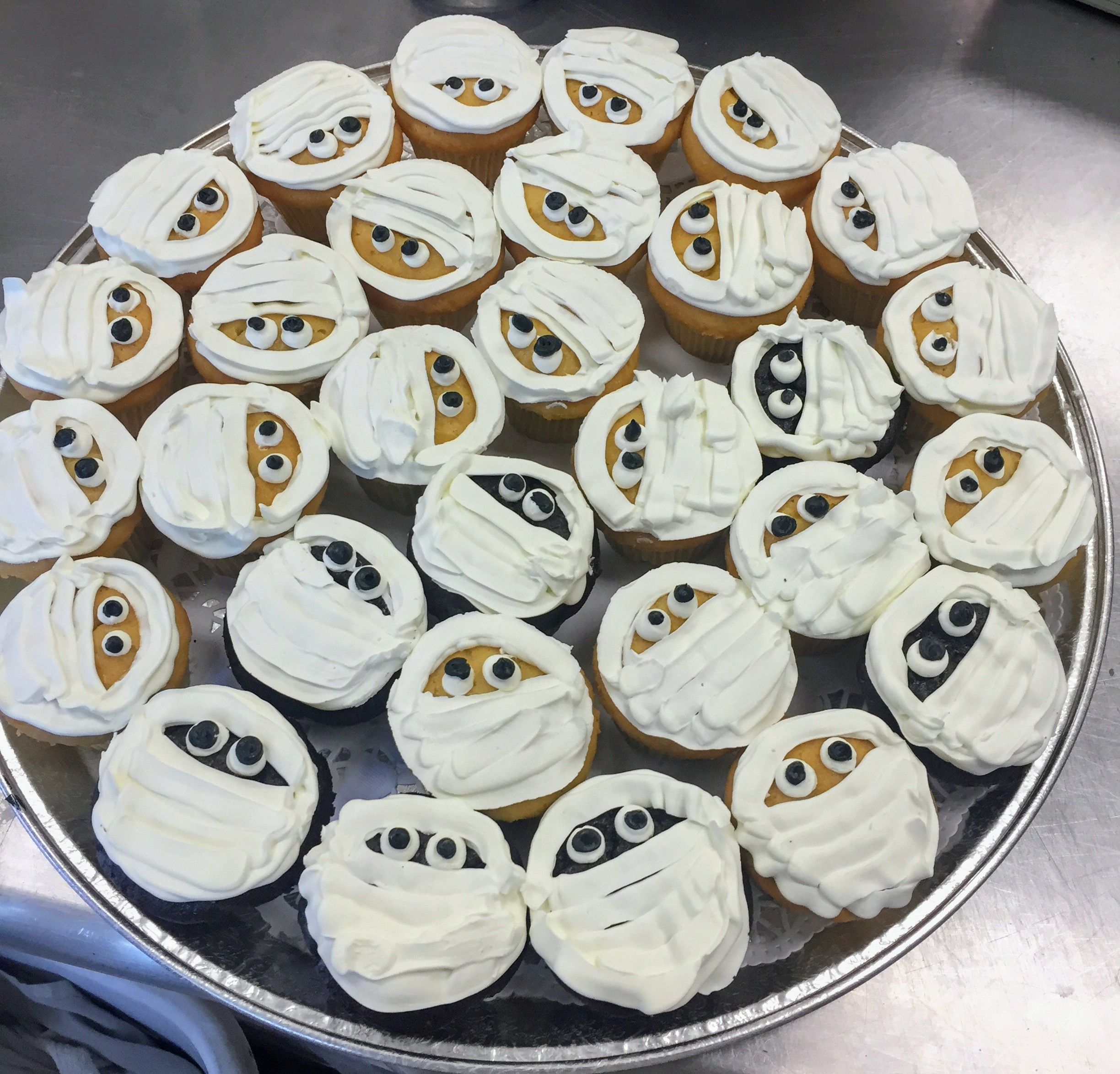 Mummy Cupcakes.jpg