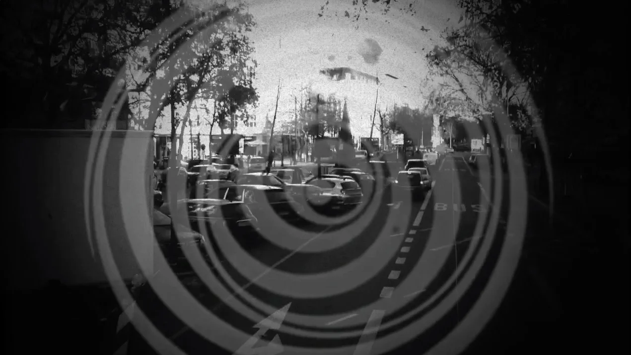 "Si je te donne un sou, me donneras-tu une paire de ciseaux?": Duchamp und Berlin im Zeit-Mechanik-Rahmen