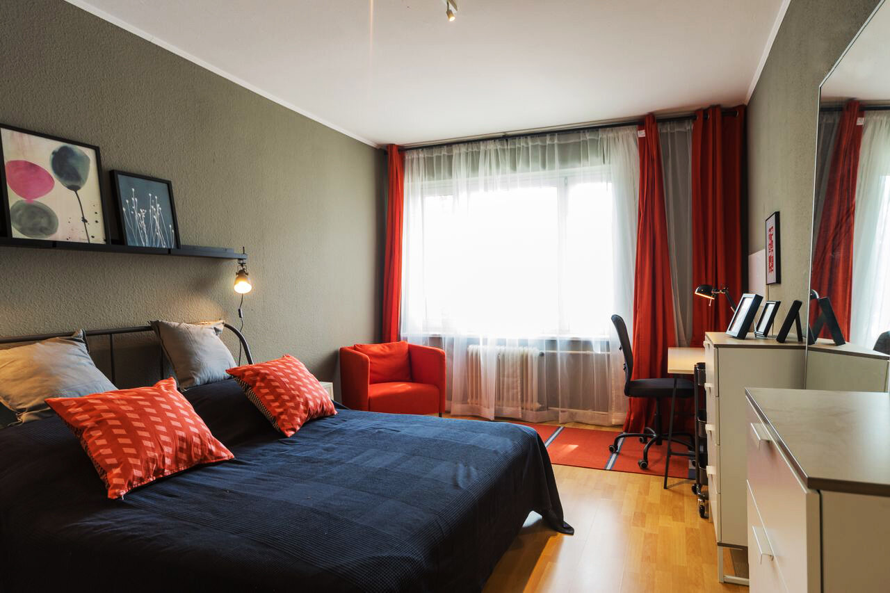 ryek84l_7W-large- 2.jpg