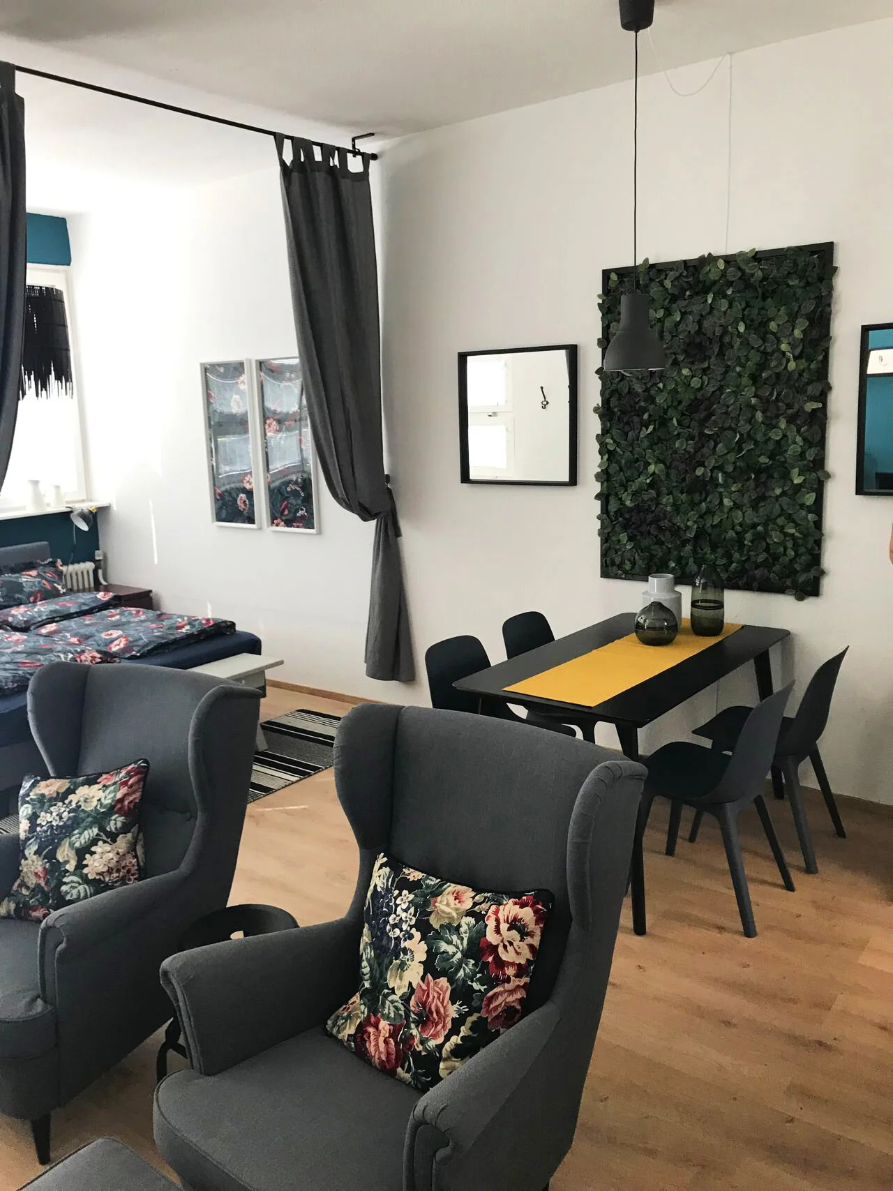 inGmsdhv--large- 2.jpg