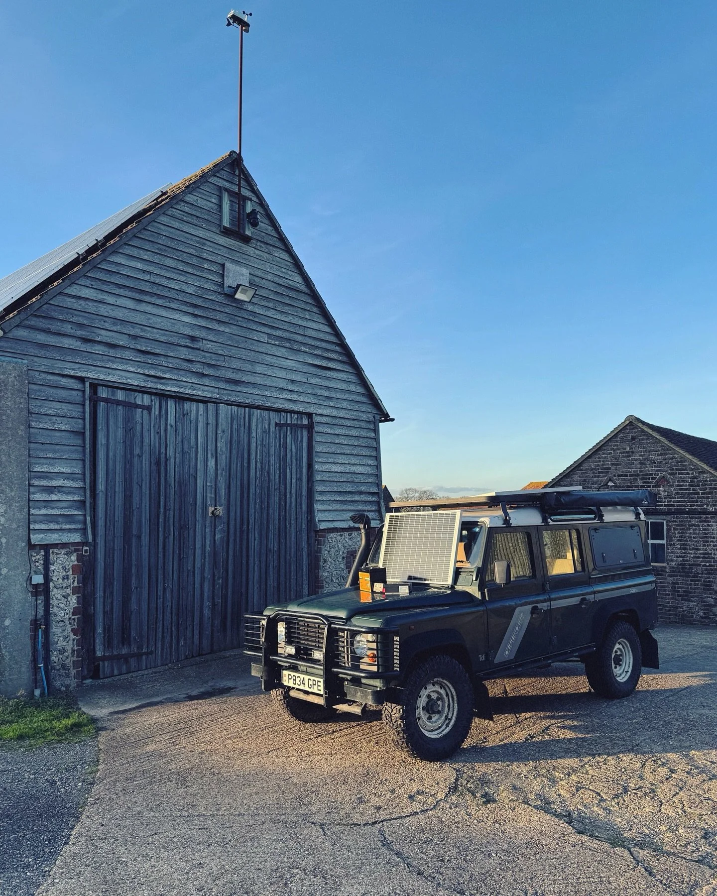 I have an upcoming collab with @ecoworthy_official to install their 12v off grid solar set up. Theres a bit of research to do before actually installing it, so to those seasoned overlanders out there who&rsquo;ve done it before&hellip;I could sure us