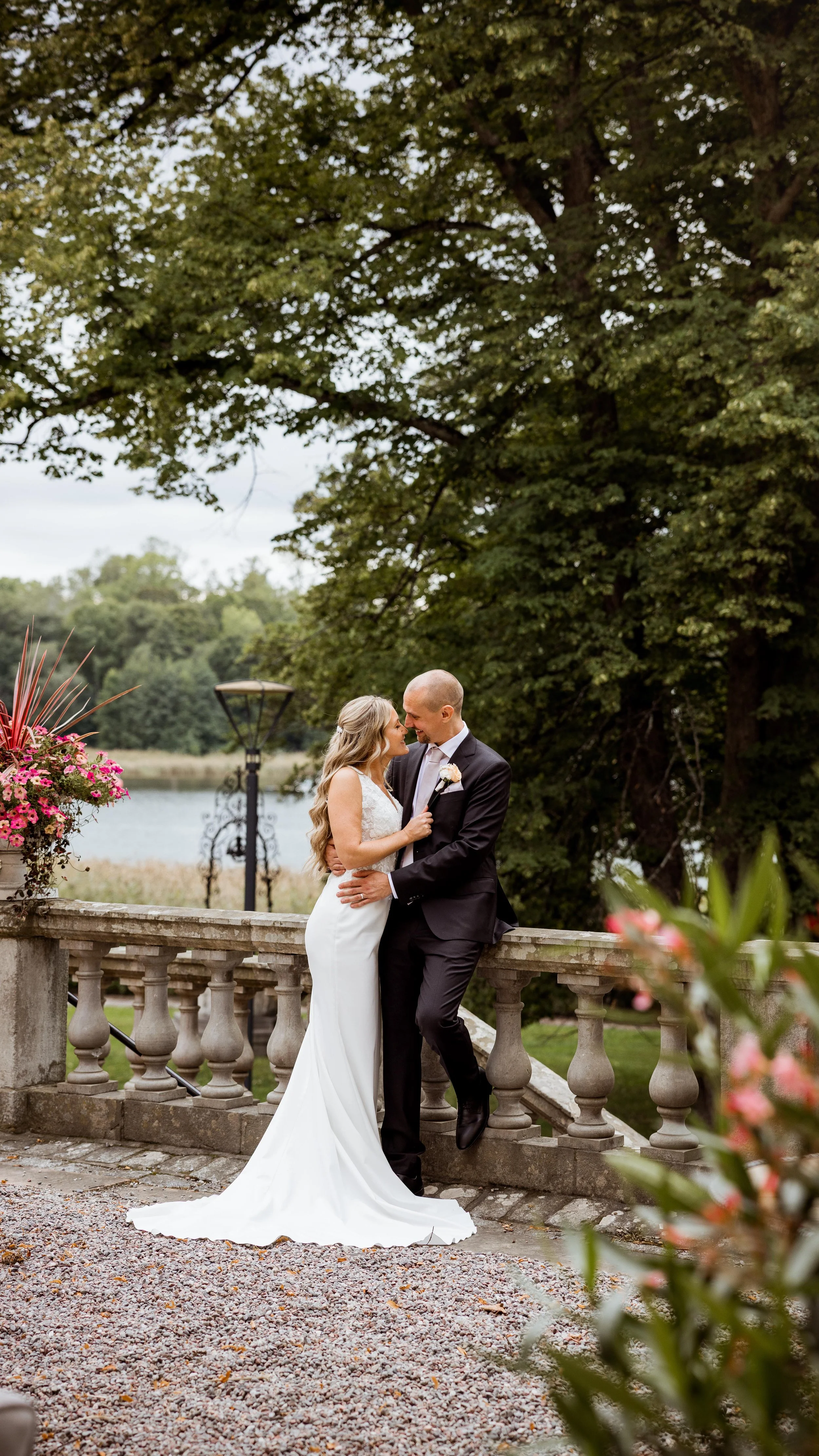 #näsbyslott #augustibröllop #bröllopsfotograf