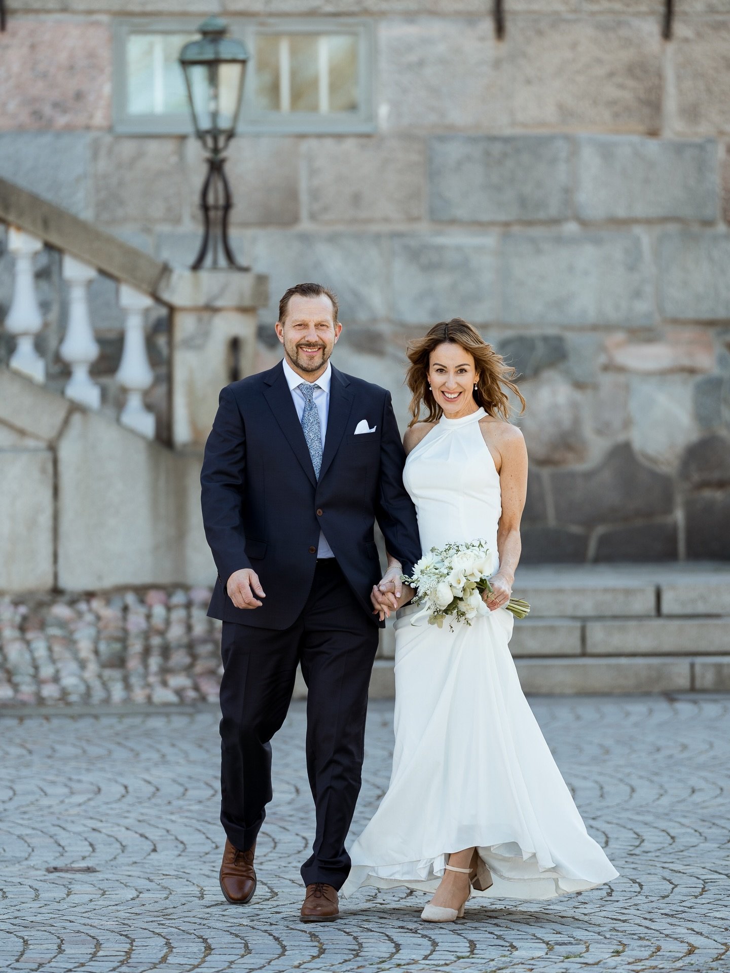 Snyggt, okomplicerat och helt enkelt perfekt med stil! 
#br&ouml;llopsinspiration #br&ouml;llop2026
@hesselbyslott